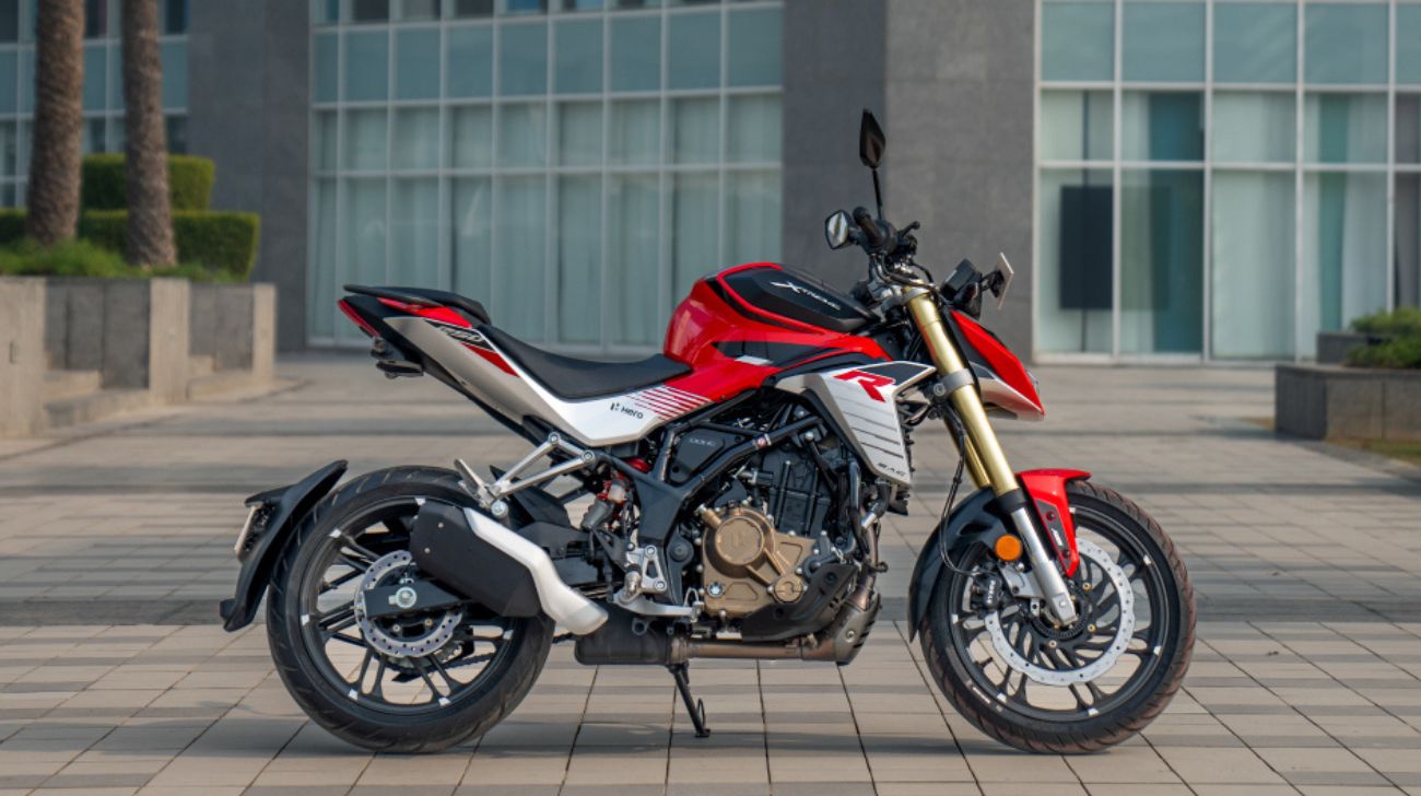 1739525746-hero Xtreme 250r Street Naked Motorcycle Compared To The Bajaj Pulsar Ns400z Sub 2 Lakh M